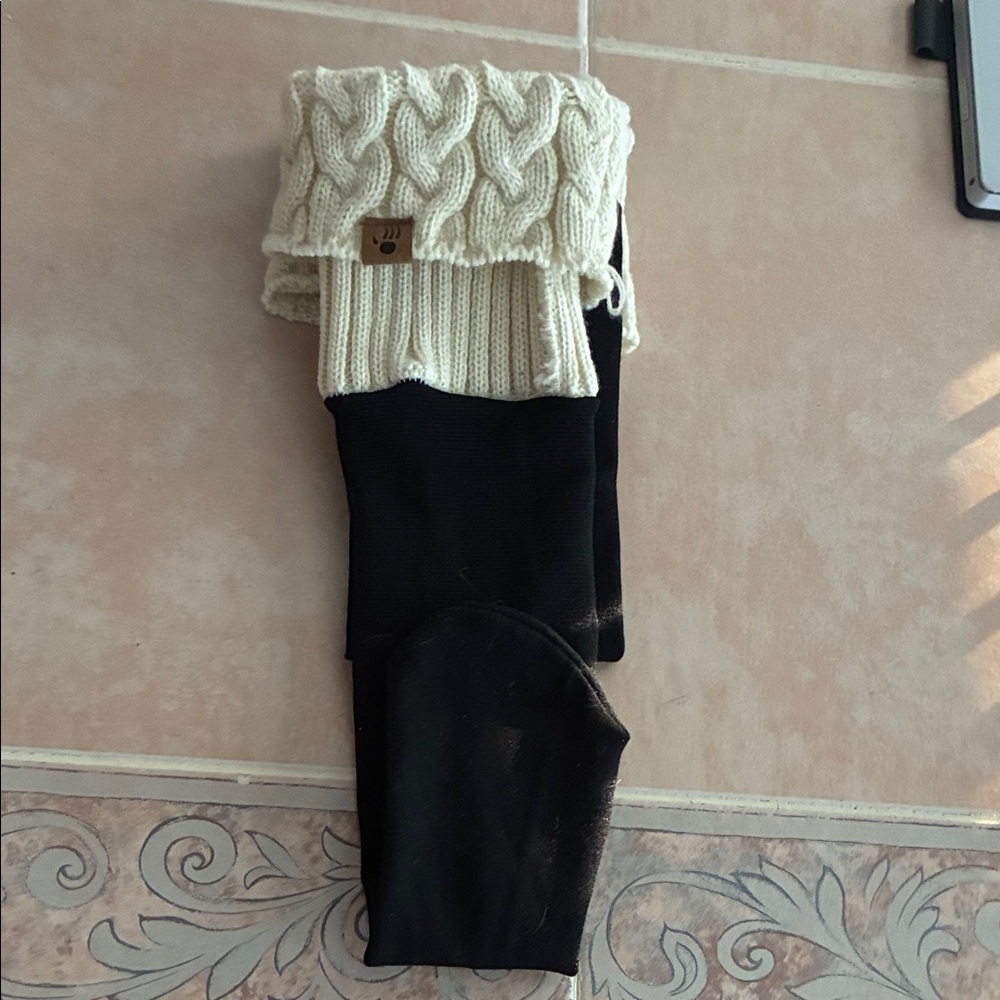 BearPaw Cream and Black Knit Cuff Socks